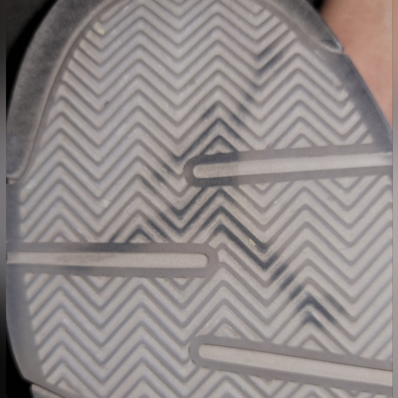 Jordan 5 Black Metallic Sneakers Men's Size 13 - Picture 8 of 12